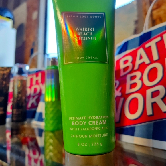 Body cream Coconut 🥥 - Picture 4 of 4